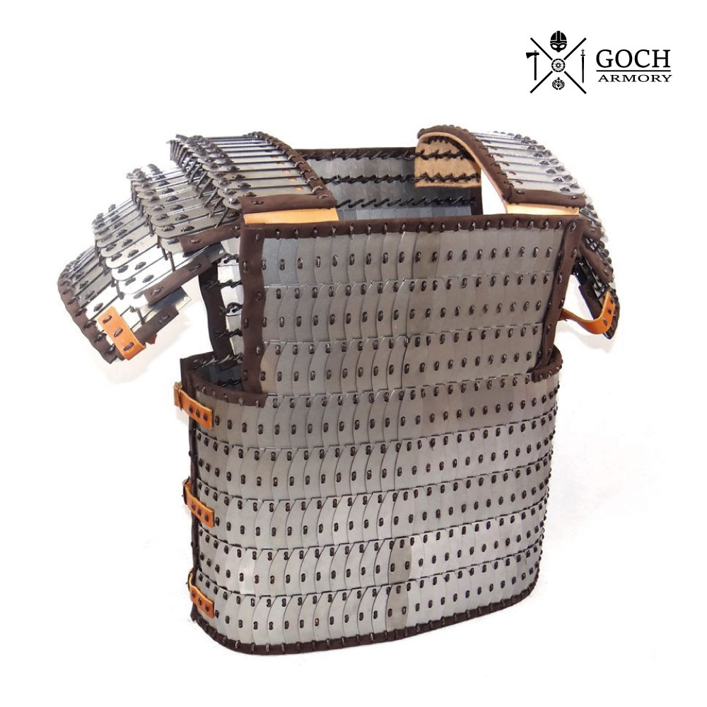 Lamella - shoulder pads made of U-shaped plates