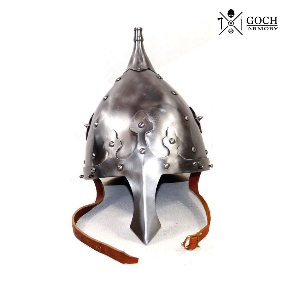 Giecz helmet